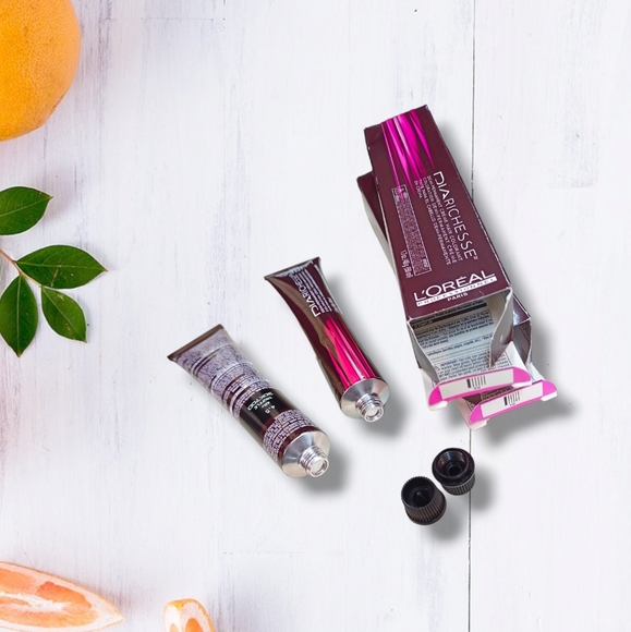L'Oreal Professionnel DIARichesse 2 Tubes Ammonia-Free 4.5/4RV Truffle - Picture 10 of 16